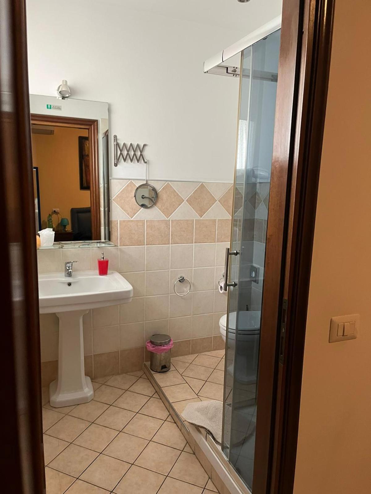 La Perla Di 2* Roma