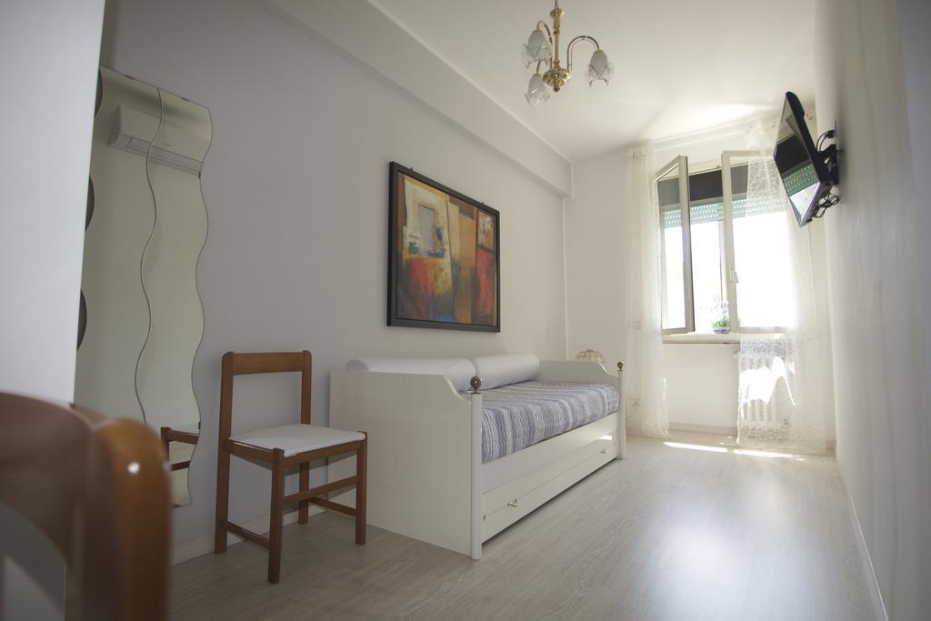 Bed & Breakfast La Perla Di 2*