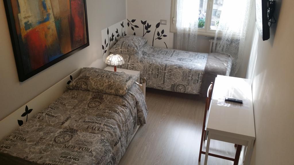 La Perla Di 2* Roma